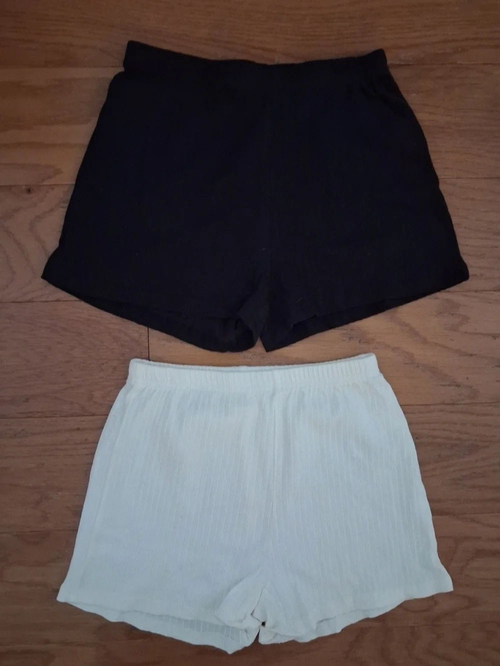 Black & Cream Ribbed Elastic Waist Women’s Shorts - 11/12